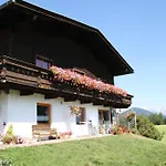Wirtseppelerhof Appartement Leutasch